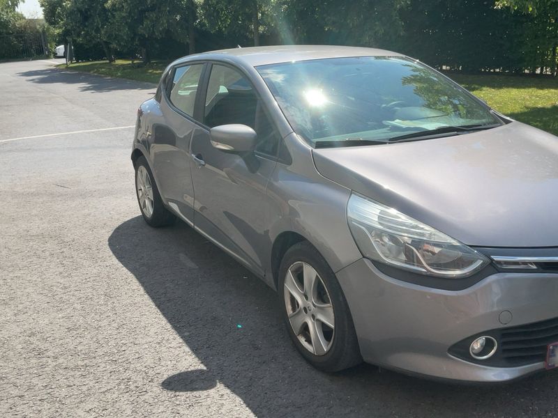 Renault Clio 0.9 Duel 2015 – снимка 12