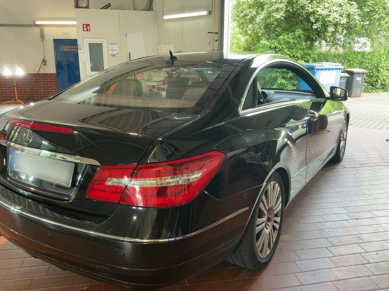 Mercedes-Benz E-Klasse E 250 CDI BlueEfficiency Avantgarde 2011 – снимка 8
