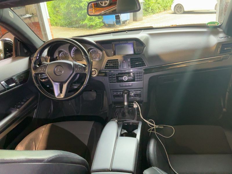 Mercedes-Benz E-Klasse E 250 CDI BlueEfficiency Avantgarde 2011 – снимка 17