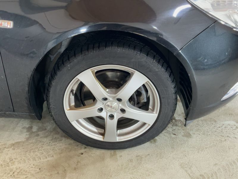 Opel Insignia Sports Tourer 2.0 CDTI Active 4x4 2013 – снимка 11