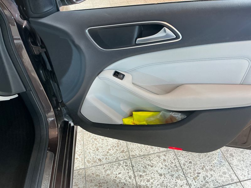 Mercedes-Benz B-Klasse B 180 Urban 2015 – снимка 33