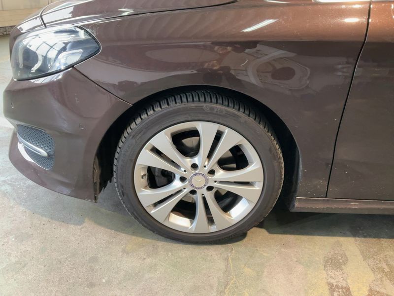 Mercedes-Benz B-Klasse B 180 Urban 2015 – снимка 3