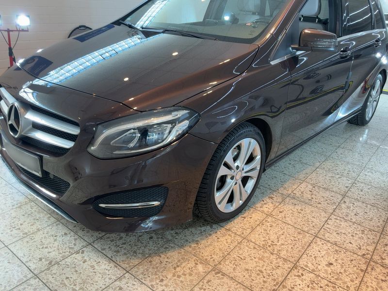 Mercedes-Benz B-Klasse B 180 Urban 2015 – снимка 2