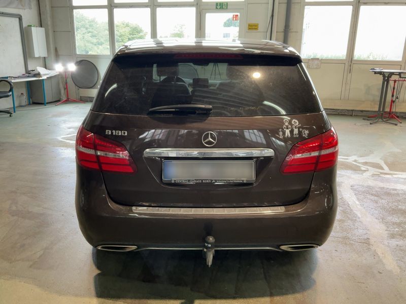 Mercedes-Benz B-Klasse B 180 Urban 2015 – снимка 7