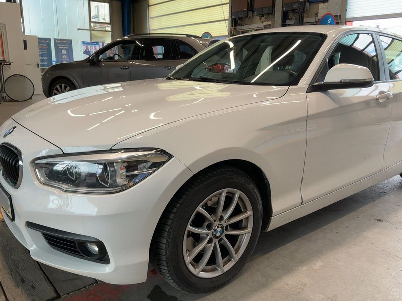 BMW 1er 120i Advantage 2017 – снимка 2