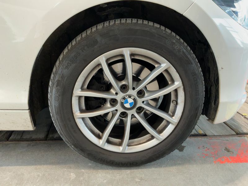 BMW 1er 120i Advantage 2017 – снимка 11
