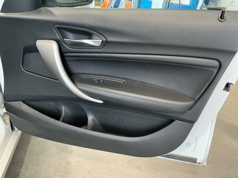 BMW 1er 120i Advantage 2017 – снимка 22