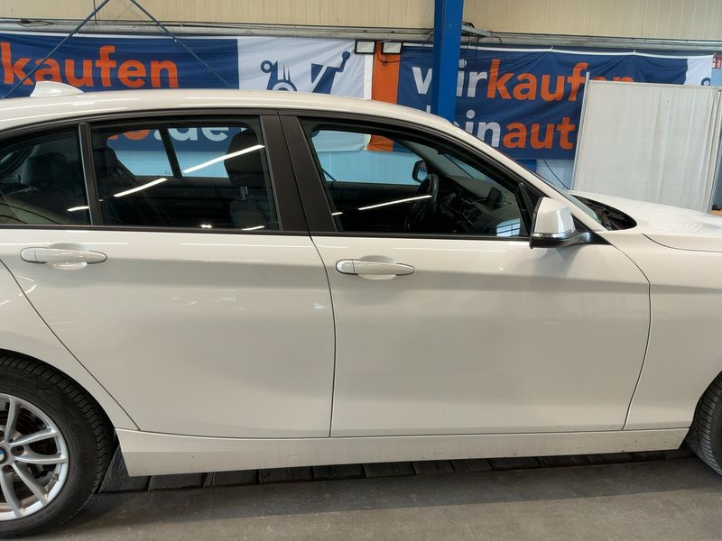 BMW 1er 120i Advantage 2017 – снимка 10