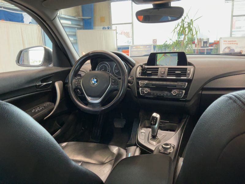 BMW 1er 120i Advantage 2017 – снимка 17