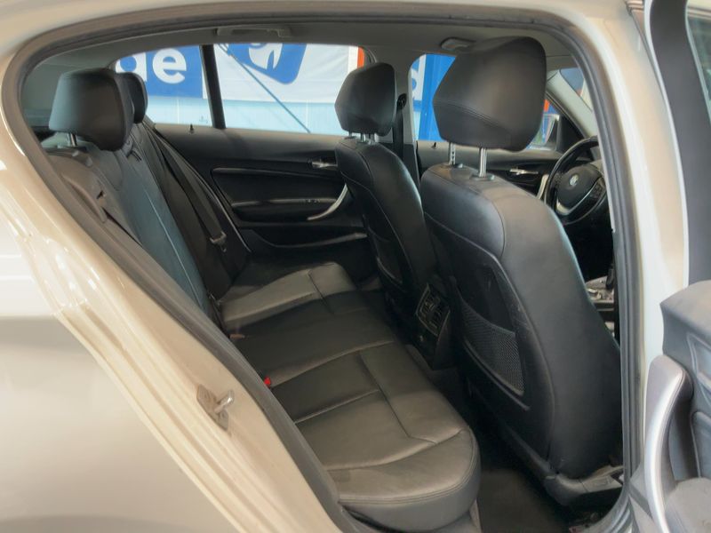 BMW 1er 120i Advantage 2017 – снимка 19