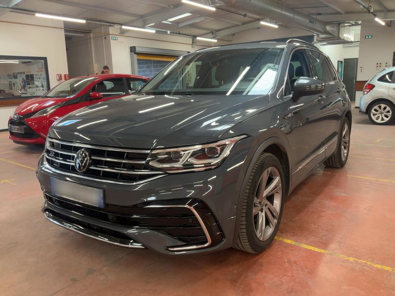 Volkswagen Tiguan 2.0 TDI R-Line 2022 – снимка 1