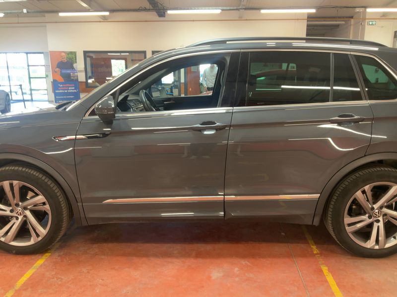 Volkswagen Tiguan 2.0 TDI R-Line 2022 – снимка 4