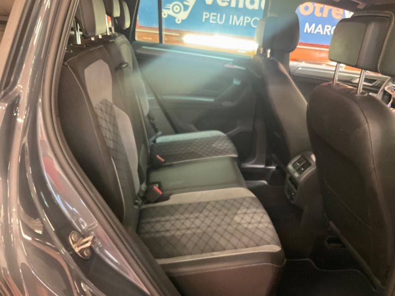 Volkswagen Tiguan 2.0 TDI R-Line 2022 – снимка 19
