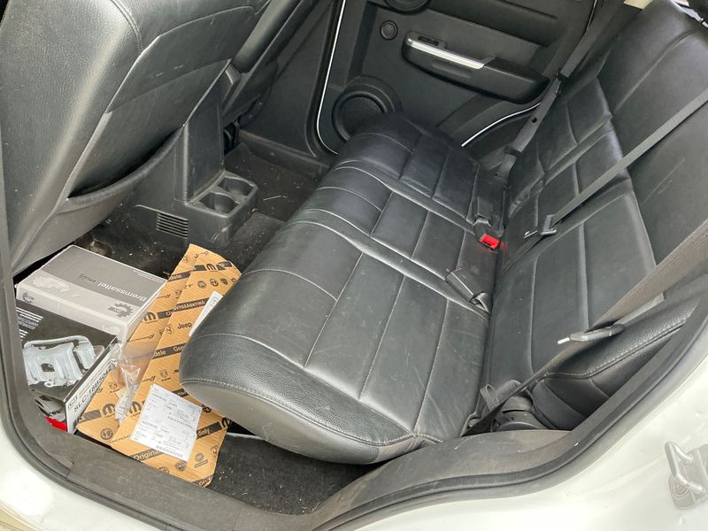 Dodge Nitro 4.0 V6 R/T 2011 – снимка 33