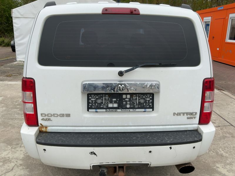 Dodge Nitro 4.0 V6 R/T 2011 – снимка 7