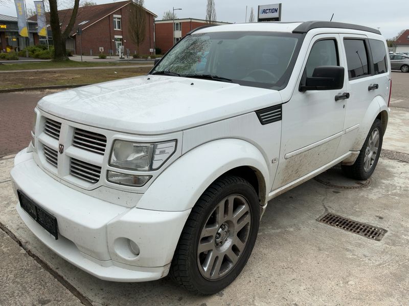 Dodge Nitro 4.0 V6 R/T 2011 – снимка 1