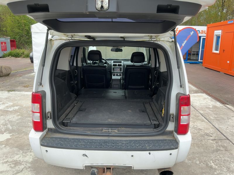 Dodge Nitro 4.0 V6 R/T 2011 – снимка 16
