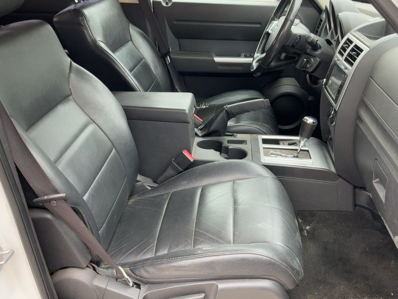 Dodge Nitro 4.0 V6 R/T 2011 – снимка 17