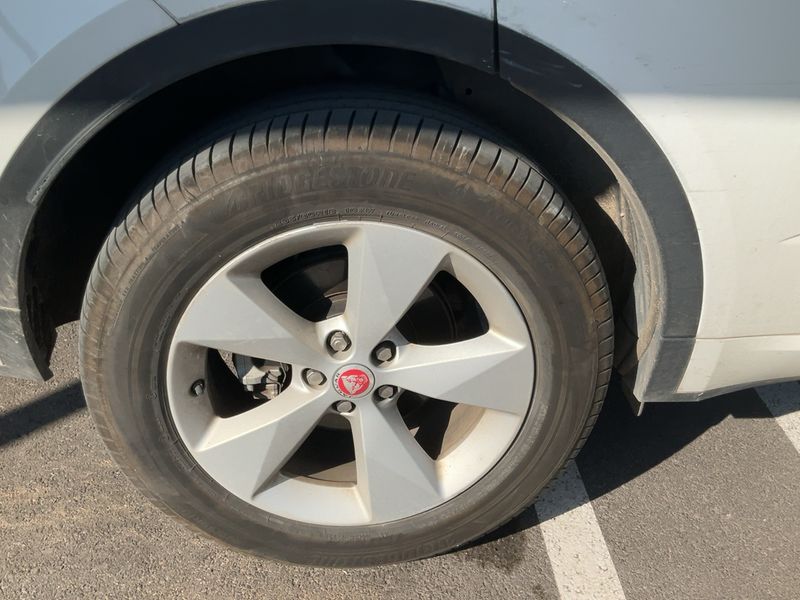 Jaguar E-Pace D150 R-Dynamic AWD 2019 – снимка 9