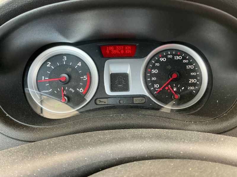 Renault Clio 1.5 dCi Emotion 2008 – снимка 4