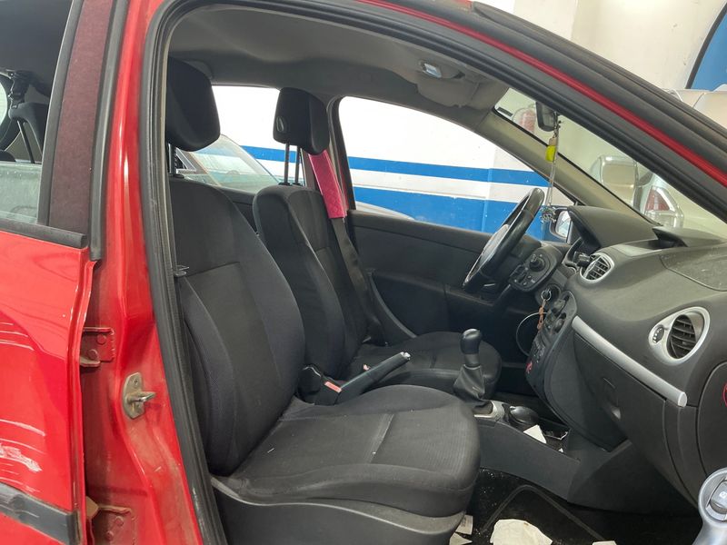 Renault Clio 1.5 dCi Emotion 2008 – снимка 3