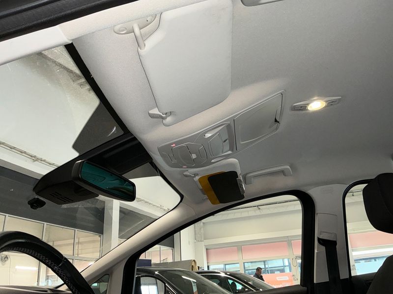Ford C-Max 1.5 TDCi Titanium 2018 – снимка 27