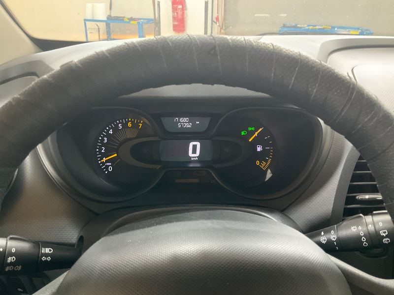 Renault Captur 0.9 Energy Wave 2014 – снимка 18