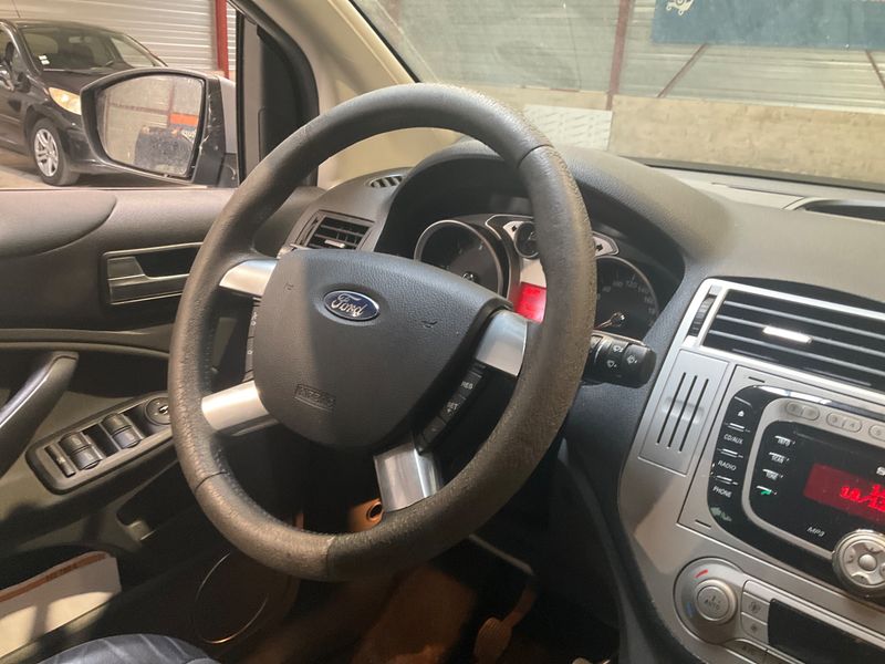 Ford Kuga 2.0 TDCi Titanium 2012 – снимка 30