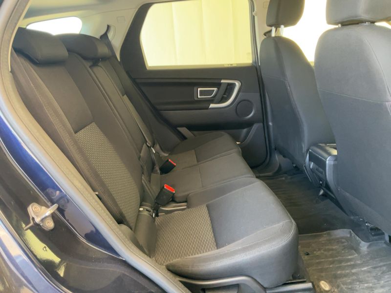 Land Rover Discovery Sport 2.0 Td4 SE AWD 2019 – снимка 19