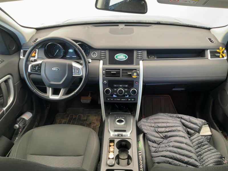Land Rover Discovery Sport 2.0 Td4 SE AWD 2019 – снимка 17