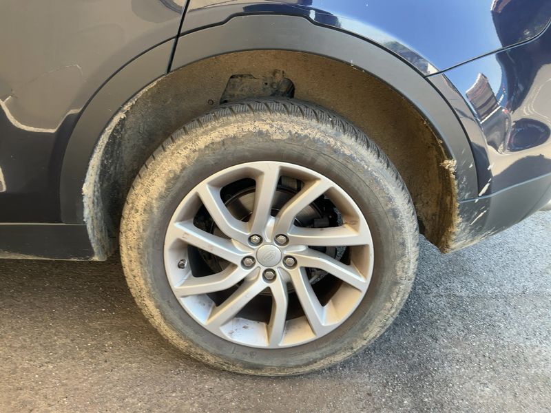 Land Rover Discovery Sport 2.0 Td4 SE AWD 2019 – снимка 5