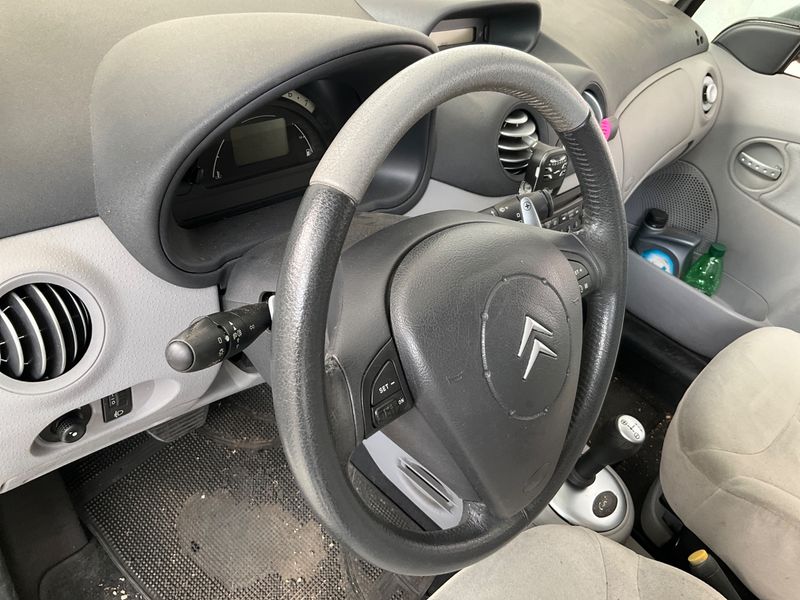 Citroen C3 1.4 SensoDrive Exclusive 2004 – снимка 11