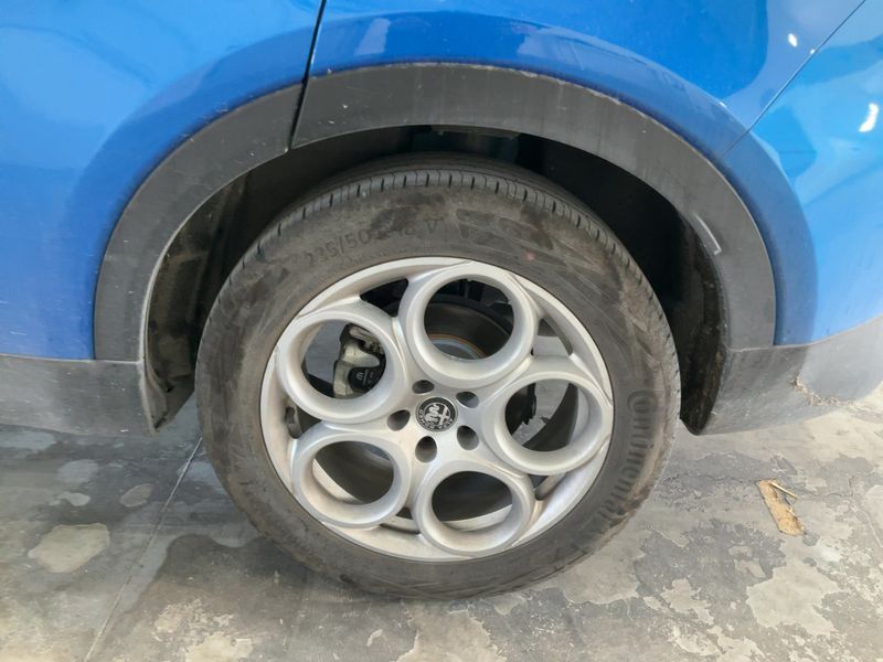Alfa Romeo Tonale 1.6 VGT-D Sprint 2023 – снимка 5