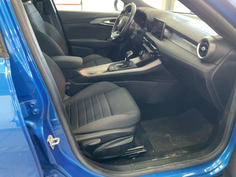 Alfa Romeo Tonale 1.6 VGT-D Sprint 2023 – снимка 16