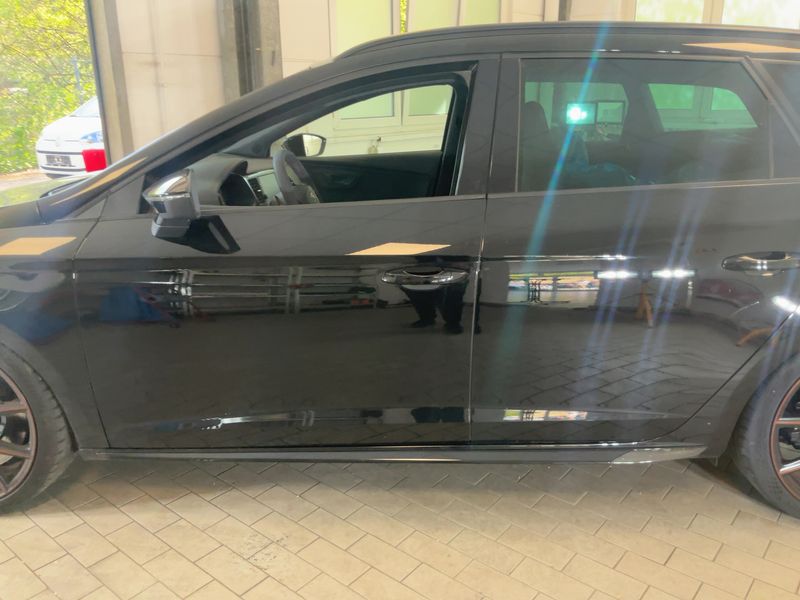 Seat Leon 2.0 TSI Cupra 300 4Drive R 2020 – снимка 4
