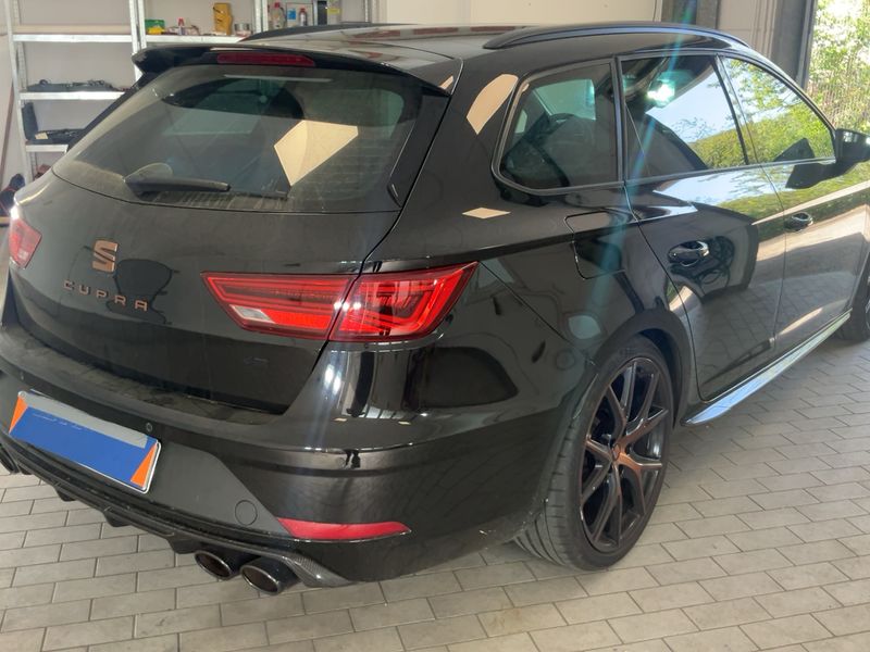 Seat Leon 2.0 TSI Cupra 300 4Drive R 2020 – снимка 8