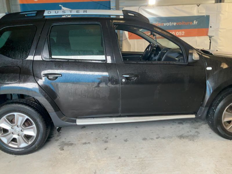 Dacia Duster 1.2 TCe Laureate 4x2 2016 – снимка 10