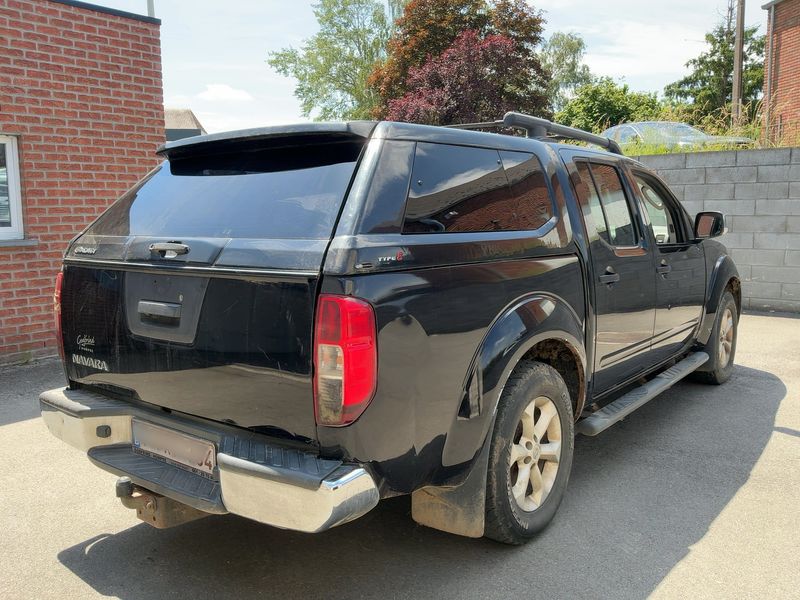 Nissan Navara Pick-up 2.5 dCi Double Cab LE 4x4 2011 – снимка 8