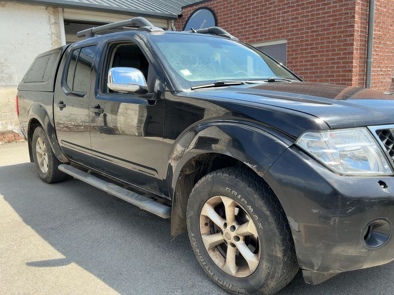 Nissan Navara Pick-up 2.5 dCi Double Cab LE 4x4 2011 – снимка 12