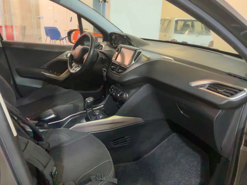 Peugeot 2008 1.6 e-HDi Active 2013 – снимка 16