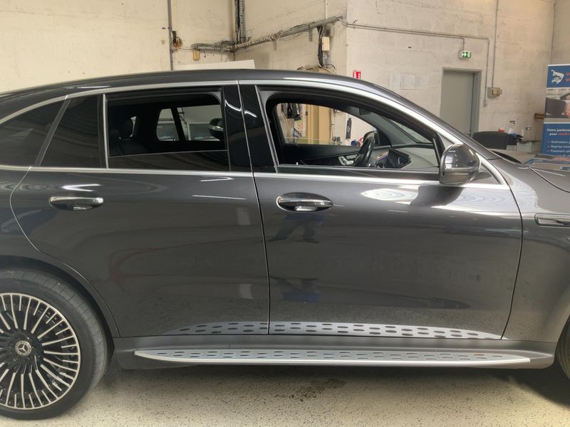 Mercedes-Benz EQC electric drive 300 kW 4Matic AMG Line 2020 – снимка 10