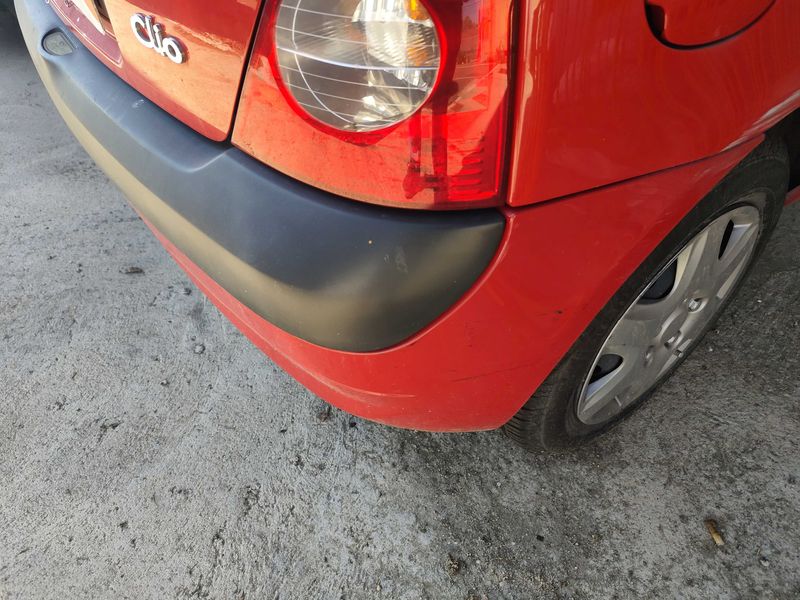 Renault Clio 1.2 Authentique 2004 – снимка 29