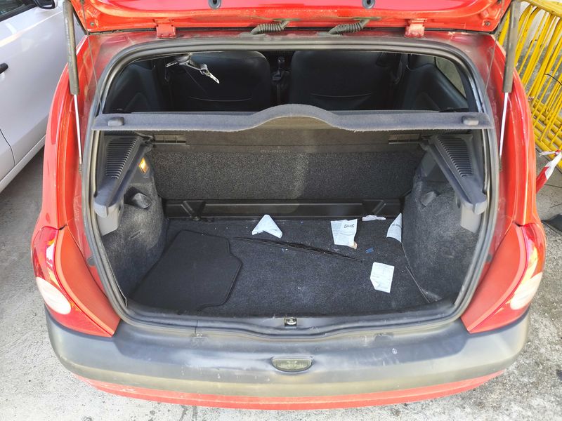 Renault Clio 1.2 Authentique 2004 – снимка 9