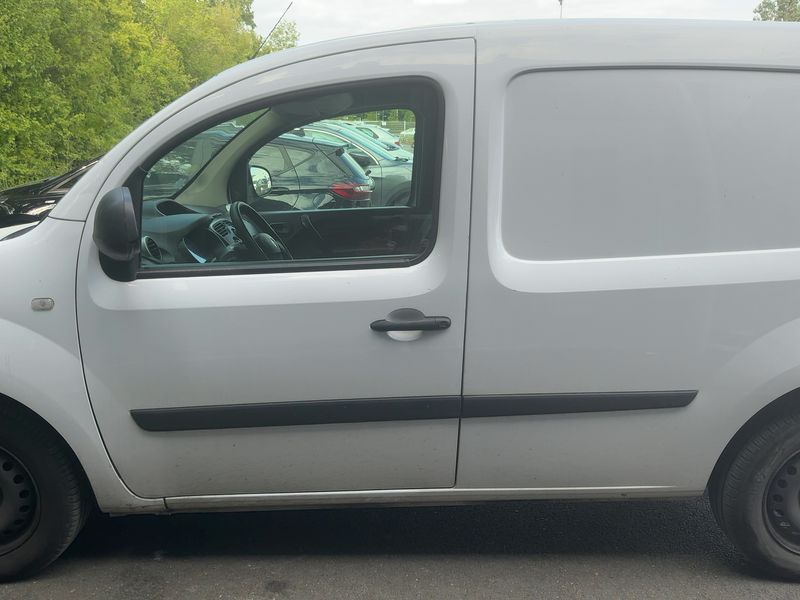 Renault Kangoo 1.5 BLUE dCi Express Grand Confort L1 2020 – снимка 4