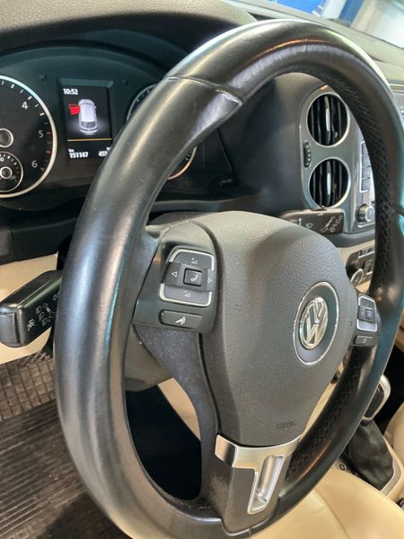 Volkswagen Tiguan 2.0 TDI Sport & Style 4Motion BlueMotion Tech 2015 – снимка 28