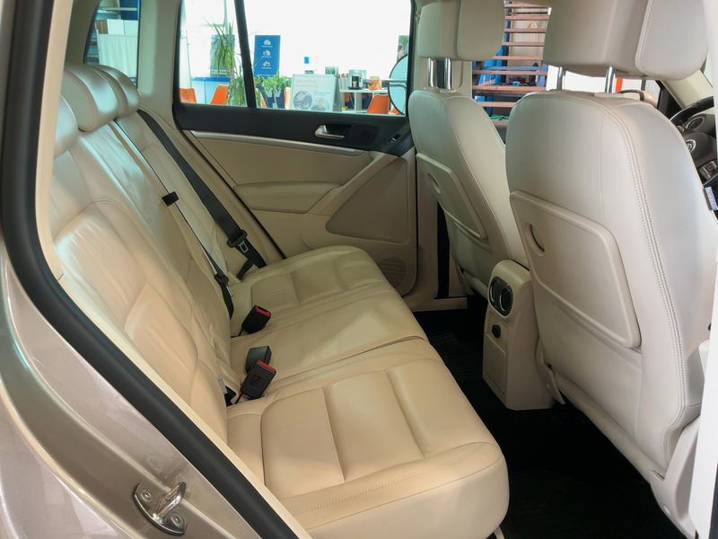 Volkswagen Tiguan 2.0 TDI Sport & Style 4Motion BlueMotion Tech 2015 – снимка 20