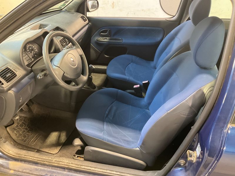 Renault Clio 1.2 Expression 2001 – снимка 3