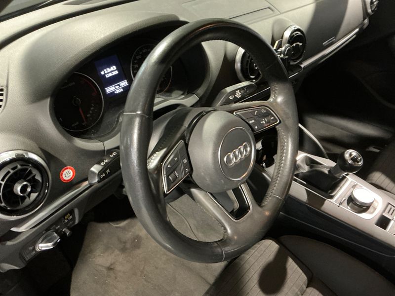 Audi A3 Sportback 1.6 TDI Sport 2018 – снимка 29