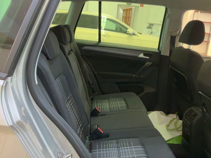 Volkswagen Golf VII Sportsvan 1.4 TSI Lounge BlueMotion Tech 2015 – снимка 19
