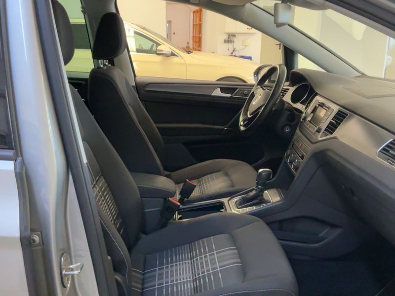 Volkswagen Golf VII Sportsvan 1.4 TSI Lounge BlueMotion Tech 2015 – снимка 16